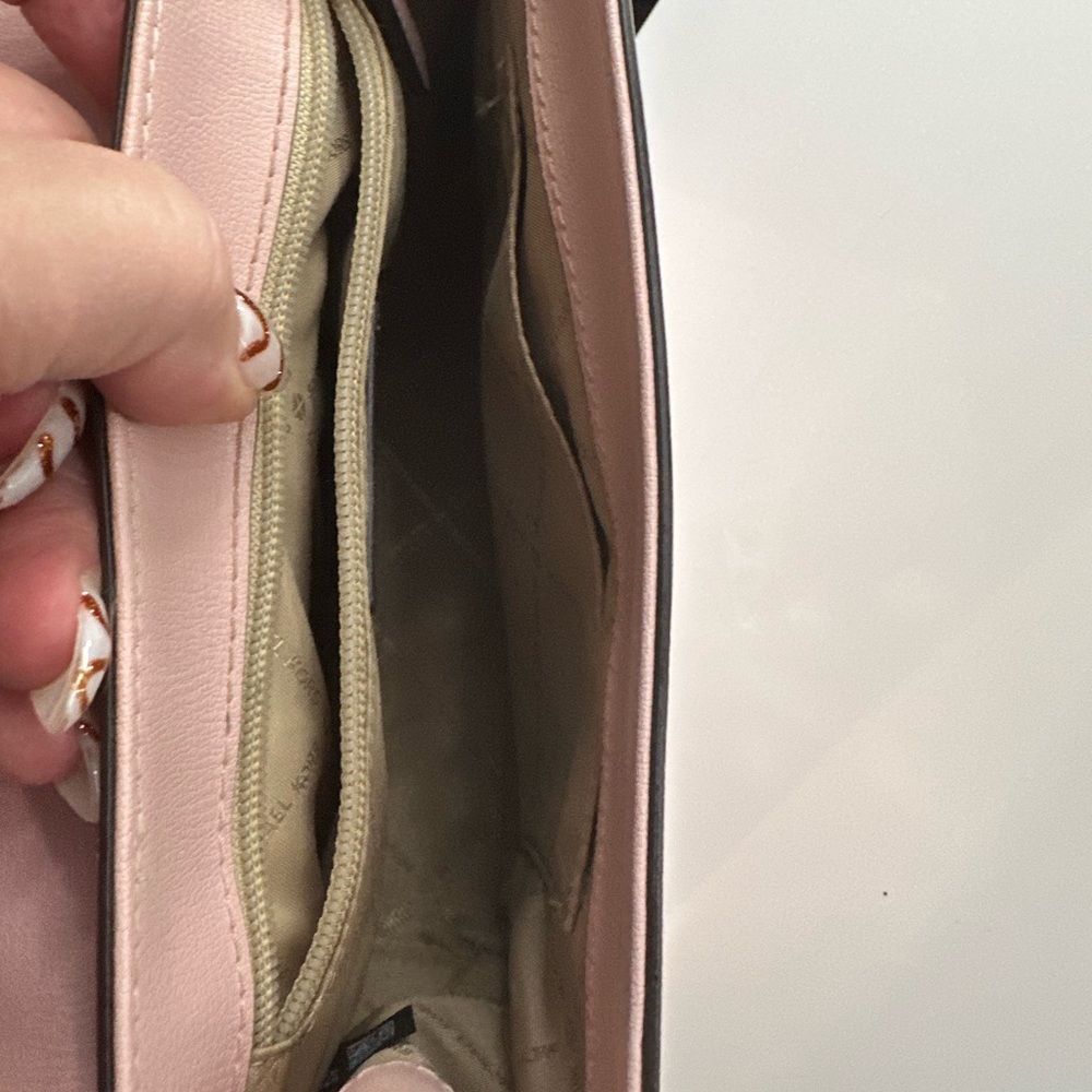 Michael Kors Blush Crossbody Bag w MK turnkey lock on front - Picture 8 of 13